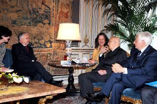 Il Presidente Giorgio Napolitano con Lech Kaczynski, Presidente della Repubblica di Polonia, in un momento dell'incontro al Quirinale