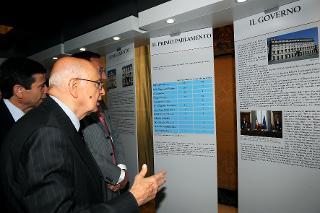 Il Presidente Giorgio Napolitano in un momento dell'inaugurazione della Mostra &quot;Una Costituzione viva. Mostra per la Festa della Repubblica&quot;