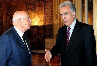 Il Presidente Giorgio Napolitano con Nikiforos Diamandouros, Mediatore Europeo in occasione dell'incontro al Quirinale