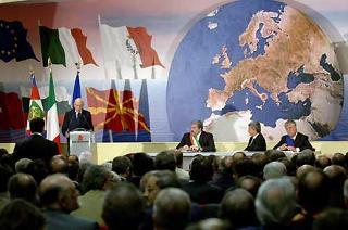 Il Presidente Giorgio Napolitano durante il suo intervento nel capoluogo pugliese