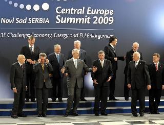 Foto di famiglia dei Capi di Stato, in occasione del Vertice dei Paesi dell'Europa Centrale