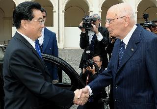Il Presidente Giorgio Napolitano accoglie Hu Jintao, Presidente della Repubblica Popolare Cinese, al suo arrivo al Quirinale, in visita di Stato in Italia