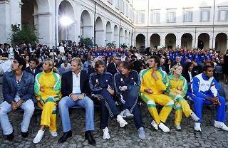 Campioni dello sport hanno presenziato all'apertura dell'anno scolastico, alla presenza del Presidente Giorgio Napolitano e della moglie Clio.