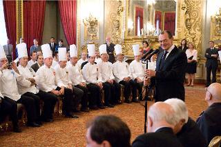 Il fondatore del Club &quot;Chef des Chefs&quot; Gilles Bragard rivolge il suo indirizzo di saluto al Presidente Giorgio Napolitano