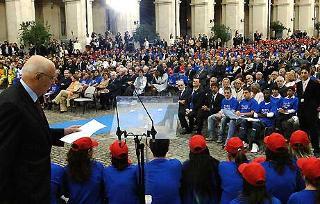 Il Presidente Giorgio Napolitano rivolge il suo indirizzo di saluto ai giovani studenti, in occasione dell'apertura dell'anno scolastico 2006/2007.