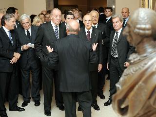 Il Presidente Giorgio Napolitano con Sua Maestà il Re Juan Carlos, durante la cerimonia di inaugurazione della Mostra su Carlo III