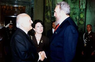 Il Presidente della Repubblica Oscar Luigi Scàlfaro con il Presidente della Repubblica di Cuba Fidel Castro
