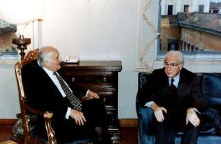Il Presidente della Repubblica Scalfaro con il Sen. Francesco Cossiga