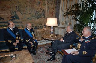 Il Presidente della Repubblica incontra Quinto Gramellini e Francesco Ricci, rispettivamente Presidente del Consiglio Superiore delle Forze Armate uscente ed entrante, e l'Ispettore Capo Vincenzo Milillo