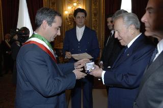 Cerimonia di consegna delle Medaglie d'Oro al Merito Civile ai Comuni colpiti dal terremoto del 1980