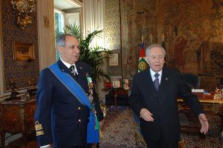 Il Presidente della Repubblica riceve Sergio Biraghi e Paolo La Rosa, rispettivamente Capo di Stato Maggiore della Marina uscente ed entrante