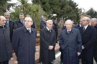 Cerimonia di commemorazione del Capo Dipartimento del SISMI, Nicola Calipari