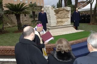 Cerimonia di commemorazione del Capo Dipartimento del SISMI, Nicola Calipari