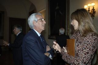 Incontro del Presidente della Repubblica con le donne insignite di onorificenze OMRI, distintesi nella cultura, nella scienza e nel sociale, in occasione della "Festa della Donna 2006"
