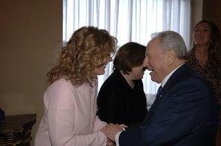 Incontro del Presidente della Repubblica con le donne insignite di onorificenze OMRI, distintesi nella cultura, nella scienza e nel sociale, in occasione della "Festa della Donna 2006"