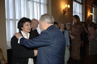 Incontro del Presidente della Repubblica con le donne insignite di onorificenze OMRI, distintesi nella cultura, nella scienza e nel sociale, in occasione della "Festa della Donna 2006"