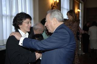 Incontro del Presidente della Repubblica con le donne insignite di onorificenze OMRI, distintesi nella cultura, nella scienza e nel sociale, in occasione della "Festa della Donna 2006"
