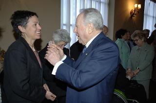 Incontro del Presidente della Repubblica con le donne insignite di onorificenze OMRI, distintesi nella cultura, nella scienza e nel sociale, in occasione della "Festa della Donna 2006"