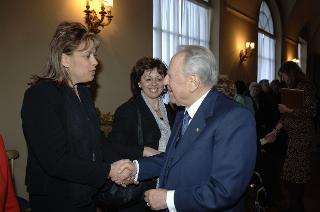 Incontro del Presidente della Repubblica con le donne insignite di onorificenze OMRI, distintesi nella cultura, nella scienza e nel sociale, in occasione della "Festa della Donna 2006"