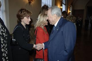 Incontro del Presidente della Repubblica con le donne insignite di onorificenze OMRI, distintesi nella cultura, nella scienza e nel sociale, in occasione della "Festa della Donna 2006"