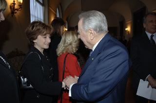 Incontro del Presidente della Repubblica con le donne insignite di onorificenze OMRI, distintesi nella cultura, nella scienza e nel sociale, in occasione della "Festa della Donna 2006"