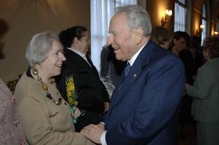Incontro del Presidente della Repubblica con le donne insignite di onorificenze OMRI, distintesi nella cultura, nella scienza e nel sociale, in occasione della "Festa della Donna 2006"