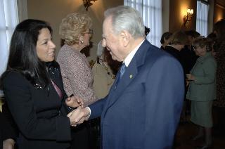 Incontro del Presidente della Repubblica con le donne insignite di onorificenze OMRI, distintesi nella cultura, nella scienza e nel sociale, in occasione della "Festa della Donna 2006"