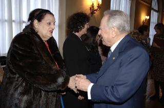 Incontro del Presidente della Repubblica con le donne insignite di onorificenze OMRI, distintesi nella cultura, nella scienza e nel sociale, in occasione della "Festa della Donna 2006"