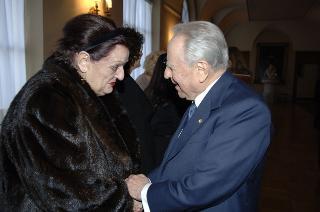 Incontro del Presidente della Repubblica con le donne insignite di onorificenze OMRI, distintesi nella cultura, nella scienza e nel sociale, in occasione della "Festa della Donna 2006"