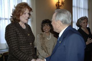 Incontro del Presidente della Repubblica con le donne insignite di onorificenze OMRI, distintesi nella cultura, nella scienza e nel sociale, in occasione della "Festa della Donna 2006"
