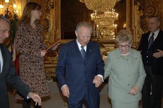 Incontro del Presidente della Repubblica con le donne insignite di onorificenze OMRI, distintesi nella cultura, nella scienza e nel sociale, in occasione della "Festa della Donna 2006"