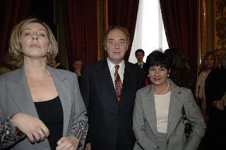 Incontro del Presidente della Repubblica con le donne insignite di onorificenze OMRI, distintesi nella cultura, nella scienza e nel sociale, in occasione della "Festa della Donna 2006"