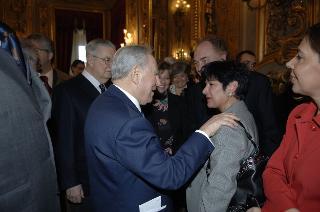 Incontro del Presidente della Repubblica con le donne insignite di onorificenze OMRI, distintesi nella cultura, nella scienza e nel sociale, in occasione della "Festa della Donna 2006"