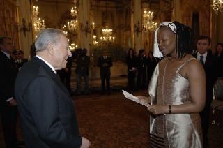 Cerimonia di presentazione delle Lettere Credenziali da parte di nuovi Ambasciatori residenti all'estero