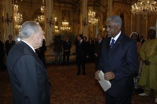 Cerimonia di presentazione delle Lettere Credenziali da parte di nuovi Ambasciatori residenti all'estero