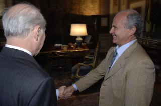 Il Presidente della Repubblica riceve Francesco Favara, Procuratore Generale della Corte Suprema di Cassazione, con lo scultore Piero Golia