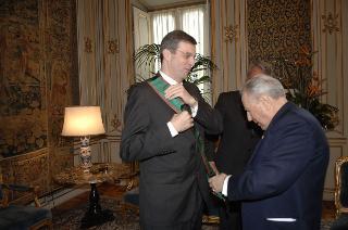 Il Presidente della Repubblica riceve il Presidente della Regione Liguria, Claudio Burlando, 
Cavaliere di gran croce dell'Ordine al merito della Repubblica italiana