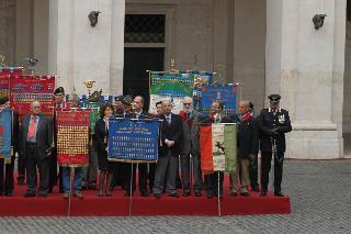 Cerimonia di consegna delle Medaglie d'Oro al Merito Civile nella ricorrenza del 61° anniversario della Liberazione