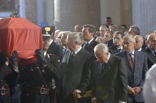 Intervento del Presidente della Repubblica ai funerali solenni del Capitano dell'Esercito Nicola Ciardelli e dei Marescialli dell'Arma dei Carabinieri Franco Lattanzio e Carlo De Trizio, Caduti a Nassiriya in Iraq