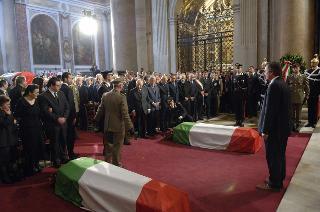 Intervento del Presidente della Repubblica ai funerali solenni del Capitano dell'Esercito Nicola Ciardelli e dei Marescialli dell'Arma dei Carabinieri Franco Lattanzio e Carlo De Trizio, Caduti a Nassiriya in Iraq