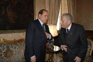 Il Presidente della Repubblica riceve Silvio Berlusconi, Presidente del Consiglio dei ministri, per presentare le dimissioni del Governo