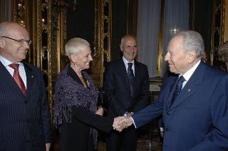 Il Presidente della Repubblica, al termine del settennato, cena con il Segretario generale ed i più stretti collaboratori