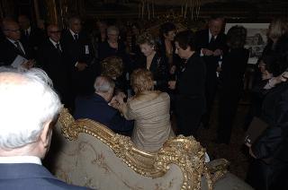 Il Presidente della Repubblica, al termine del settennato, cena con il Segretario generale ed i più stretti collaboratori