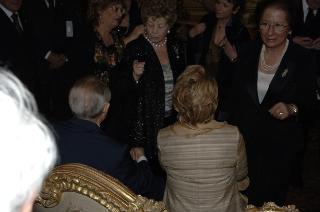 Il Presidente della Repubblica, al termine del settennato, cena con il Segretario generale ed i più stretti collaboratori