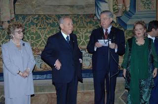 Carlo Azeglio Ciampi saluta il personale civile e militare del Segretariato Generale della Presidenza della Repubblica