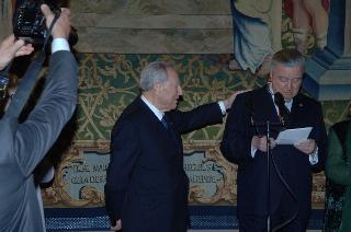 Carlo Azeglio Ciampi saluta il personale civile e militare del Segretariato Generale della Presidenza della Repubblica