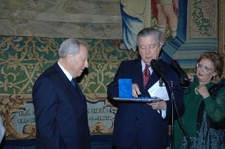 Carlo Azeglio Ciampi saluta il personale civile e militare del Segretariato Generale della Presidenza della Repubblica