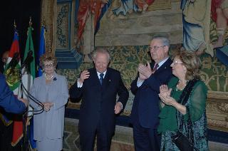 Carlo Azeglio Ciampi saluta il personale civile e militare del Segretariato Generale della Presidenza della Repubblica