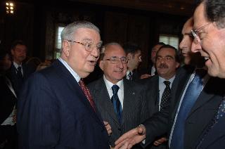 Carlo Azeglio Ciampi saluta il personale civile e militare del Segretariato Generale della Presidenza della Repubblica