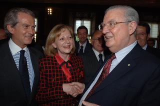 Carlo Azeglio Ciampi saluta il personale civile e militare del Segretariato Generale della Presidenza della Repubblica